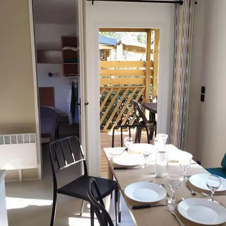 Mobil Confortable Avec Terrasse Pour 8 Personnes - Api-1-52-1164 Laurens