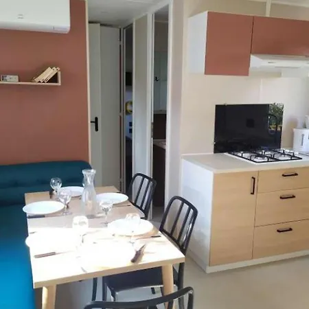 Mobil Confortable Avec Terrasse Pour 8 Personnes - Api-1-52-1164 Campingplatz Laurens